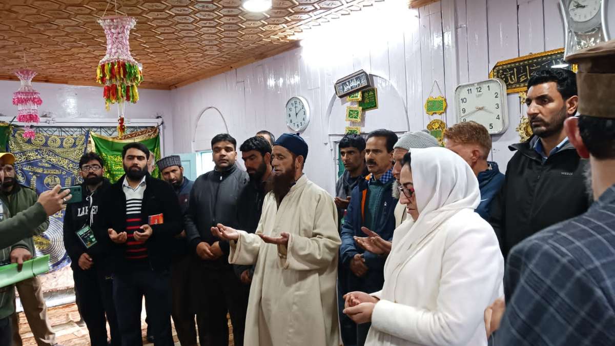 Dr Darakhshan takes stock of Annual Urs arrangements at Aishmuqam shrine, inaugurates new construction works Dr Darakhshan takes stock of Annual Urs arrangements at Aishmuqam shrine, inaugurates new construction works
