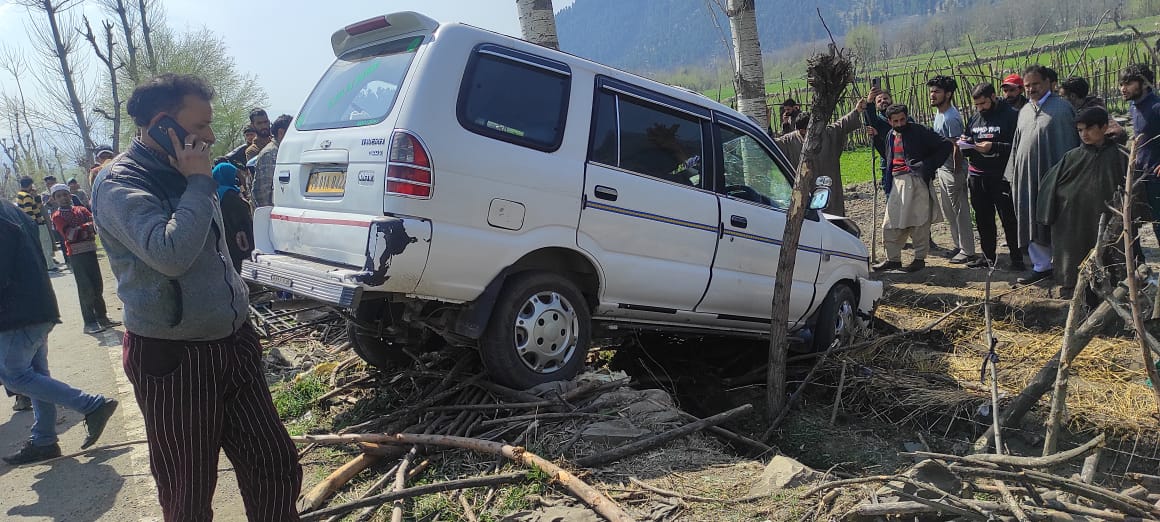 Pedestrian killed in Anantnag road accident