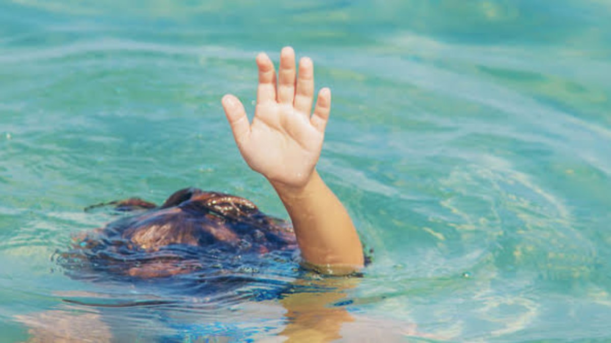 Baby boy slips to death in Pulwama