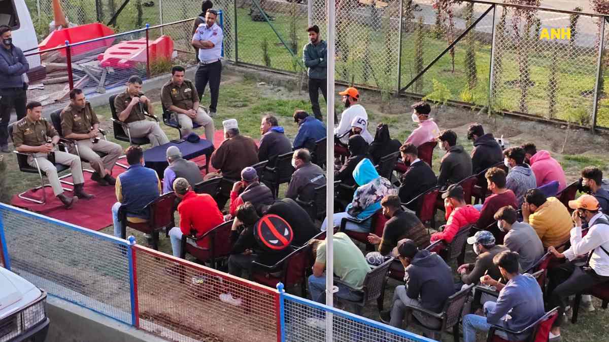 Traffic police counsel stunt bikers in front of parents, say those found involved again will be booked