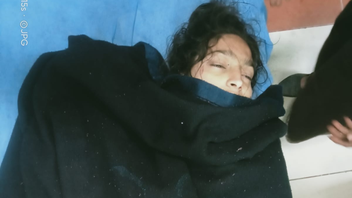 Shopian: 15-yr-old girl falls into drain, dies Shopian: 15-yr-old girl falls into drain, dies