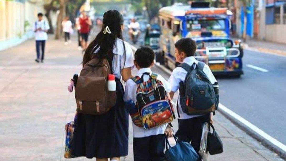 Govt announces winter vacations from Nov-28 for primary, December-11 for 9th standard onwards Edu Deptt fixes limit on bag weight for school students