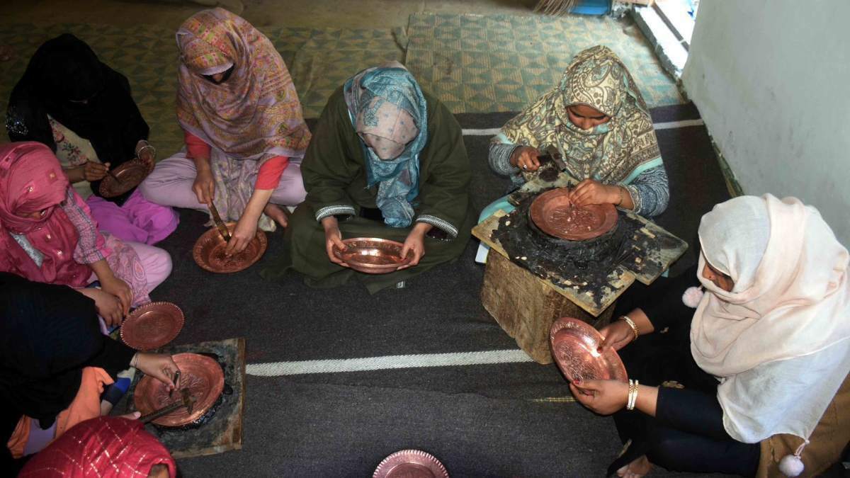 Maiden women group from Budgam get trained in copper craft