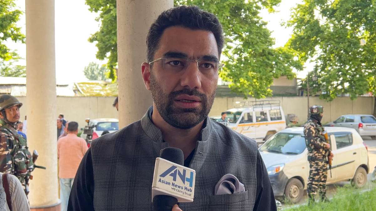 J&K in heavy demand, despite airfare rise, tourist footfall goes up: Secretary Tourism J&K in heavy demand, despite airfare rise, tourist footfall goes up: Secretary Tourism