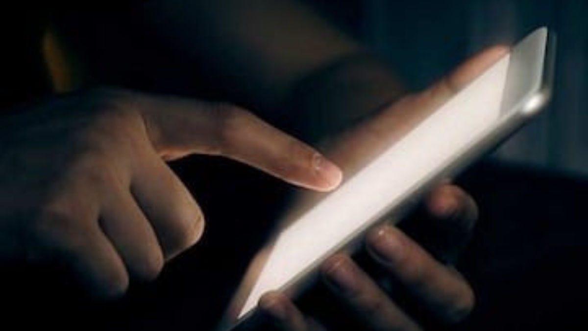 J&K: Centre blocks 14 mobile messenger apps in big crackdown on terror groups J&K: Centre blocks 14 mobile messenger apps in big crackdown on terror groups