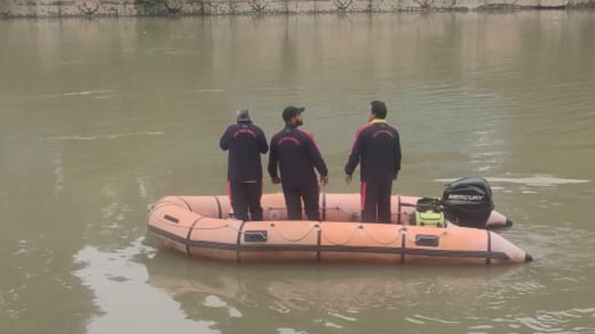 Youth allegedly jumps into Jhelum in Srinagar