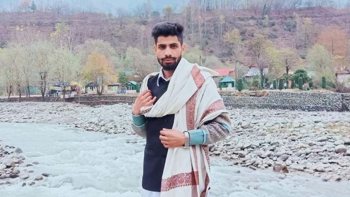 Teenager slips to death in Srinagar flood channel
