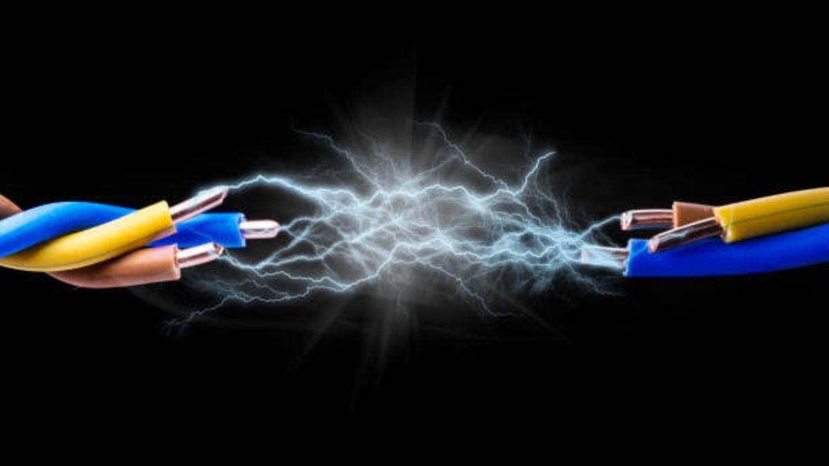 Man electrocuted to death in Baramulla PDD employee dies of electrocution in Budgam