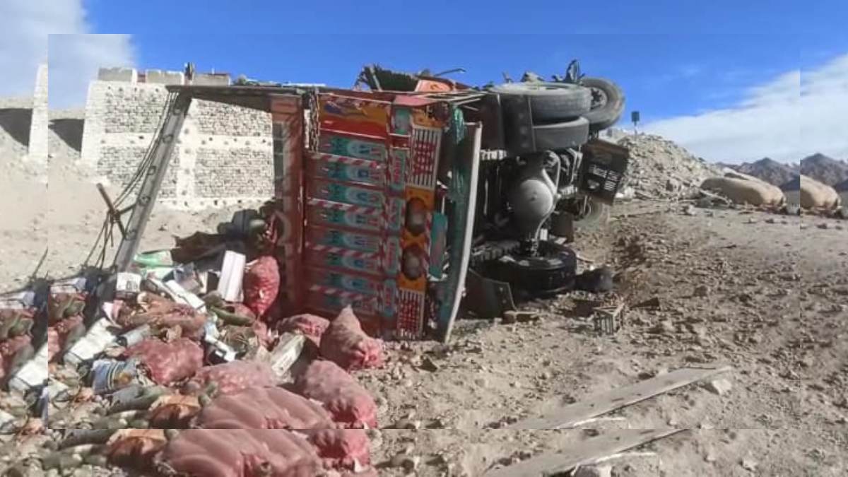 Two ganderbal residents dead in Ladakh accident Two ganderbal residents dead in Ladakh accident