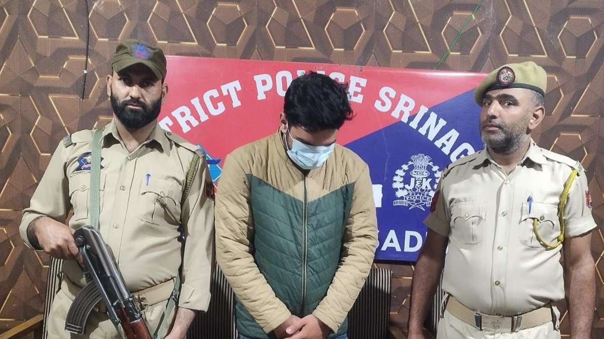 Man held for harrasing, giving online rape threats to girls in Srinagar Man held for harrasing, giving online rape threats to girls in Srinagar