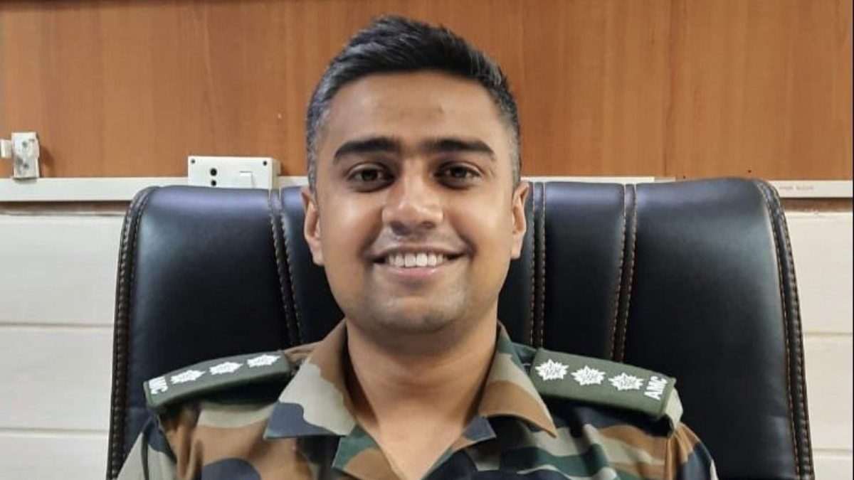 Army captain killed, 3 soldiers injured in fire mishap at Siachen Glacier Army captain killed, 3 soldiers injured in fire mishap at Siachen Glacier