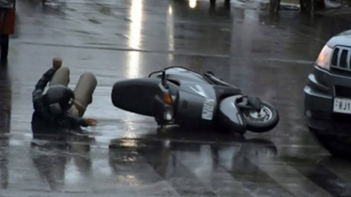 Minor boy injured in Bandipora road accident succumbs