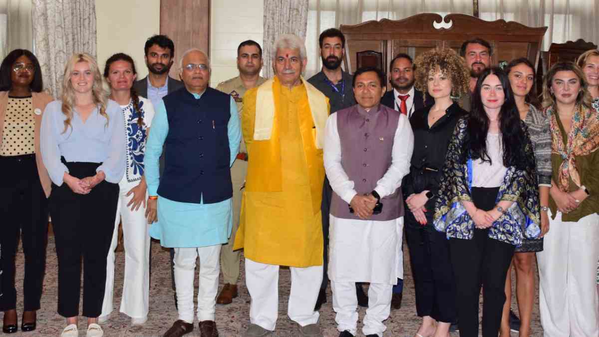 LG interacts with Young leaders from 9 countries visiting India under ICCR's Gen Next Democracy Network Programme LG interacts with Young leaders from 9 countries visiting India under ICCR’s Gen Next Democracy Network Programme