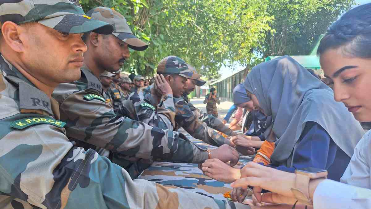 CUK students celebrate Rakhi with soldiers in Ganderbal