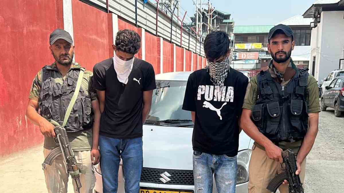 Sgr police arrests two eve-teasers