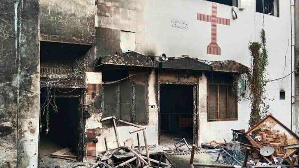80 Christian homes, 19 churches vandalized in Pakistan over alleged blasphemy