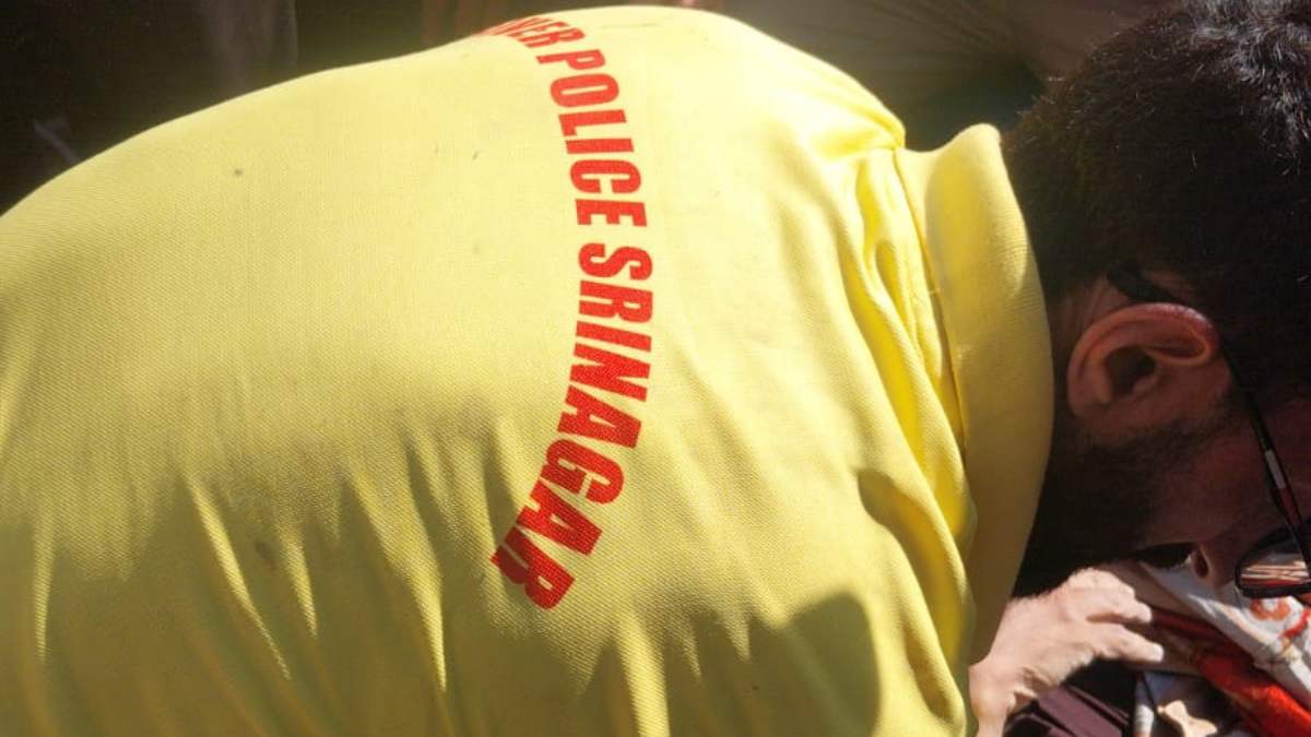 Body of non-local fished out from Jhelum after 2 days in Sgr Man dies while fishing in Nigeen lake