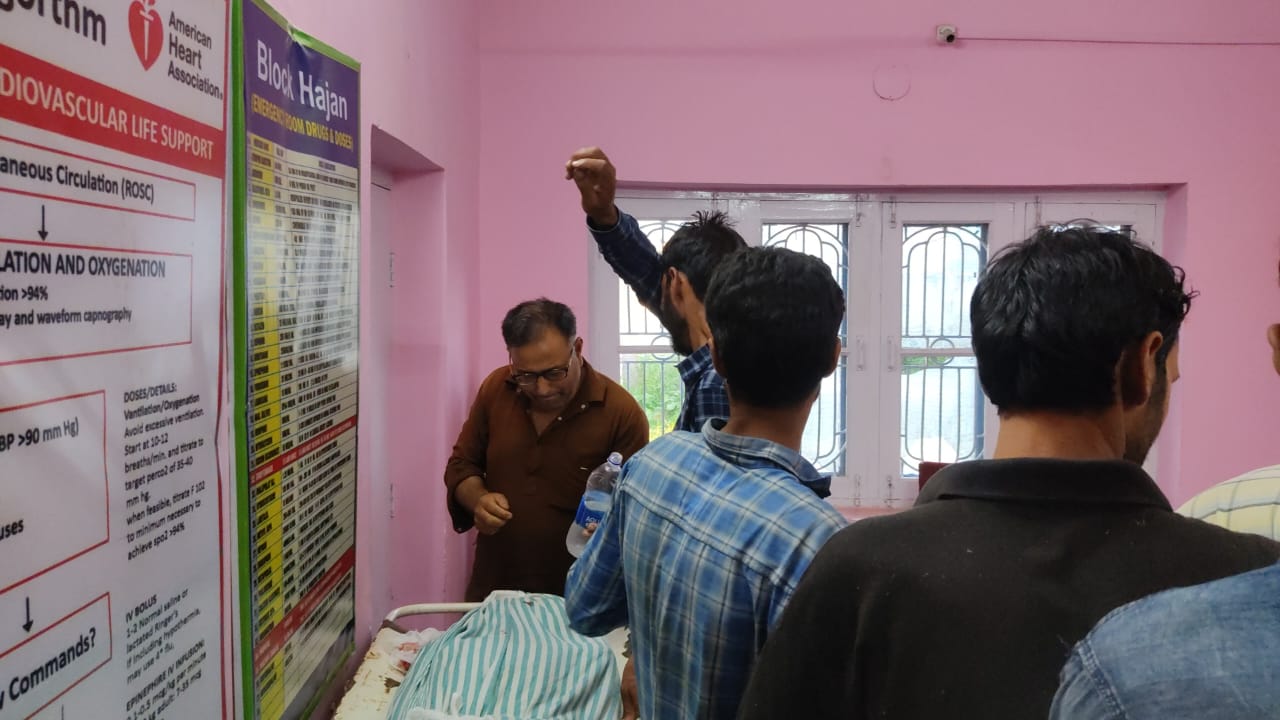 Man dies after falling from Walnut tree in Bandipora