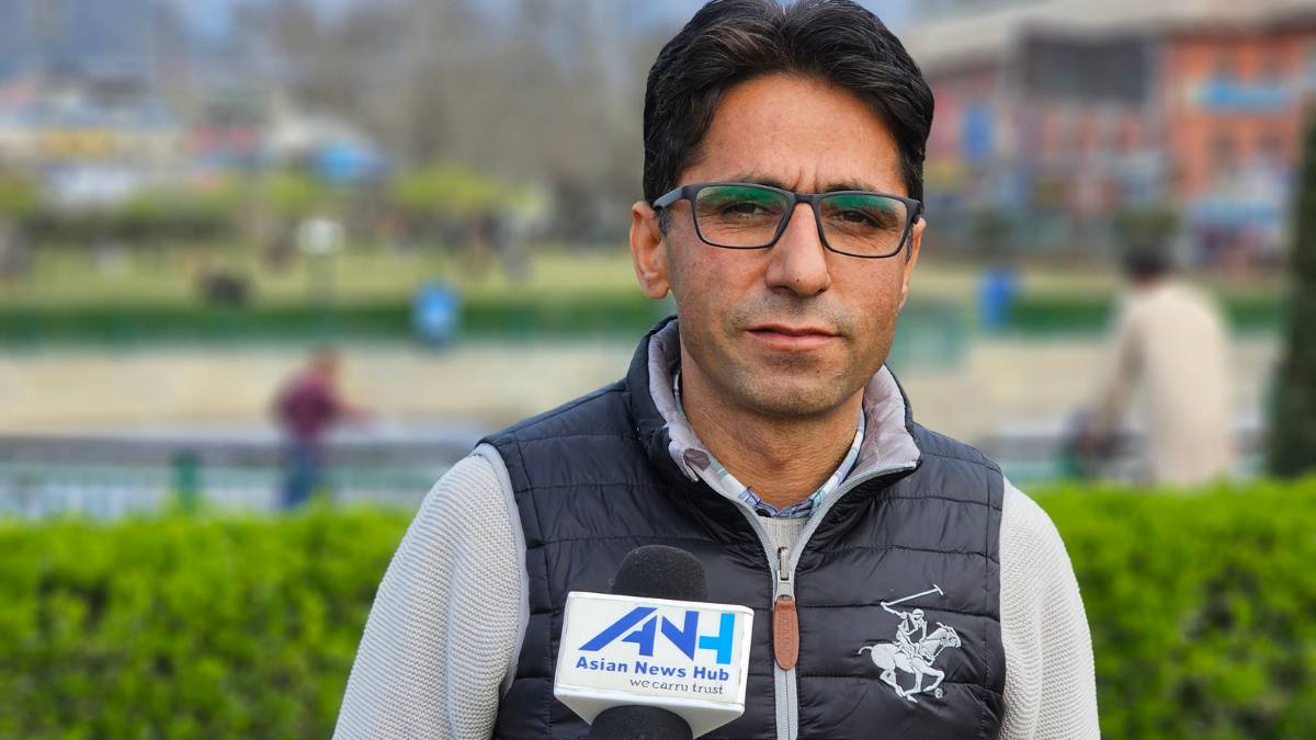 RTO Kashmir Collects Rs 8 Lakh Fine in One Day; 586 Violators Challaned, 11 Vehicles Seized RTO Kashmir records revenue of Rs 200 Cr in Q1, Q2 of FY 2023-24