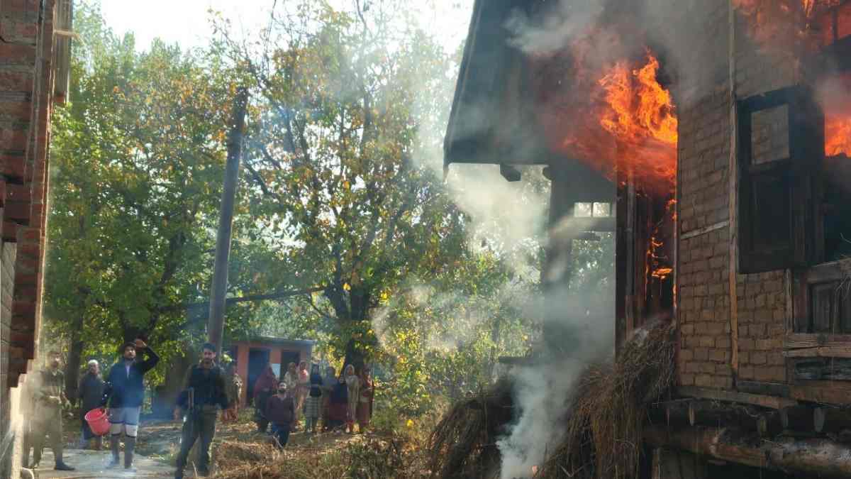 Madrassa damaged in Ganderbal blaze