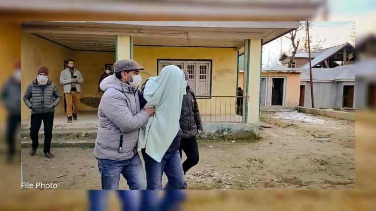 KPDCL official arrested while taking Rs 5,000 bribe in Shopian