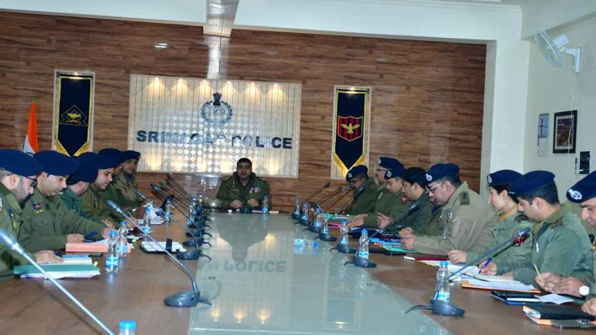 IGP Kashmir chairs security review meeting on Srinagar city’s security grid