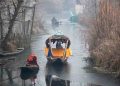 Kashmir shivers as mercury settles below freezing point in Kashmir Kashmir shivers as mercury settles below freezing point in Kashmir