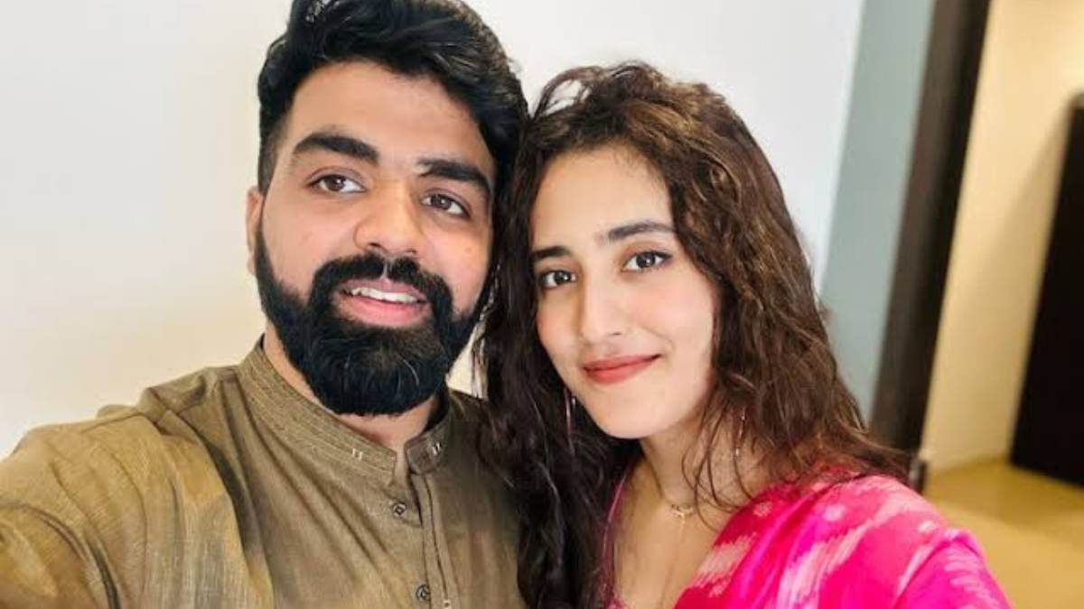 Pakistani woman arrives in India to marry Kolkata man