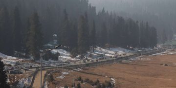 Higher reaches likely to receive light snowfall tonight: MeT Centre Sgr