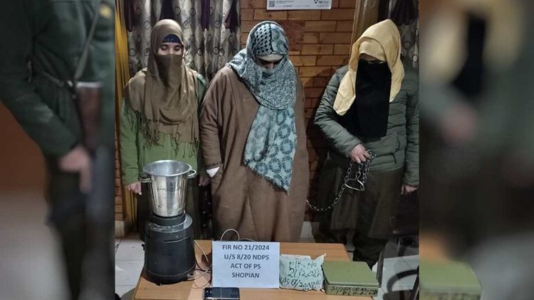 Woman arrested with charas in Shopian