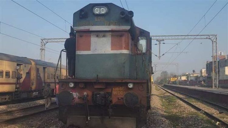 Goods train runs without driver at 100-km speed from J&K's Kathua to Punjab's Hoshiarpur Goods train runs without driver at 100-km speed from J&K’s Kathua to Punjab’s Hoshiarpur