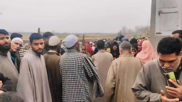 06-yr-old girl mauled to death by stray dogs in Bijbehara 06-yr-old girl mauled to death by stray dogs in Bijbehara