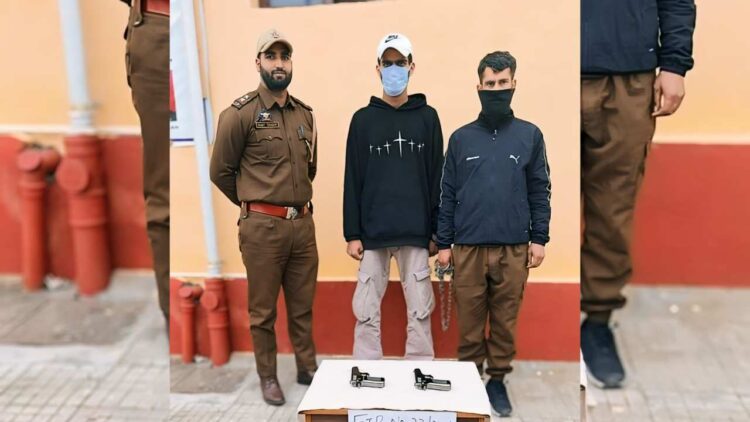 Man booked for extortion in Pulwama; Two toy guns recovered Man booked for extortion in Pulwama; Two toy guns recovered