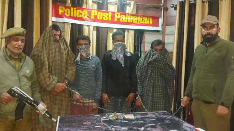 Four gamblers arrested in Pattan