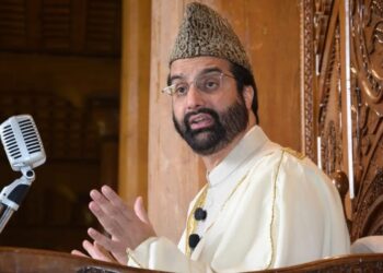 Time to rebuild broken bonds: Mirwaiz Farooq appeals to Kashmiri Pandits to return to homeland