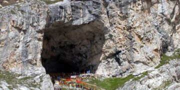 First batch of Amarnath Yatra pilgrims to reach Kashmir tomorrow