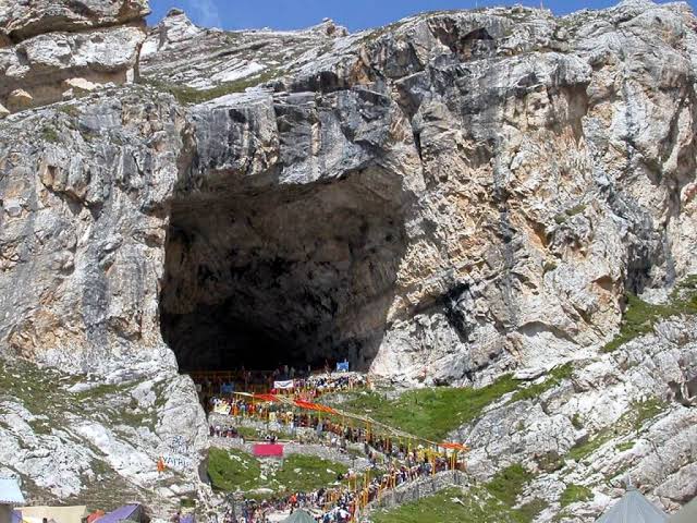 First batch of Amarnath Yatra pilgrims to reach Kashmir tomorrow
