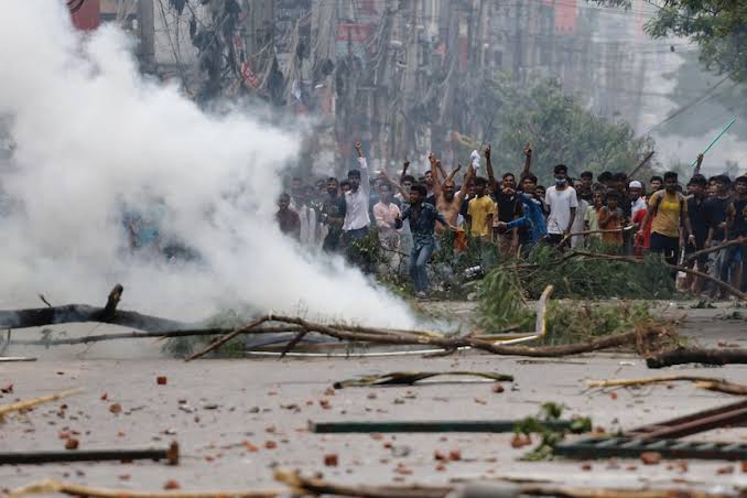 At least 300 killed in Bangladesh anti-government protest: Police, doctors At least 300 killed in Bangladesh anti-government protest: Police, doctors