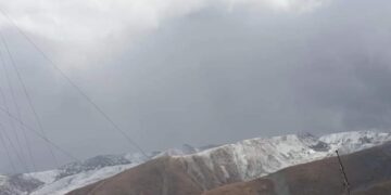 Gulmarg’s Affarwat receives season’s first snowfall, rains lash J&K parts