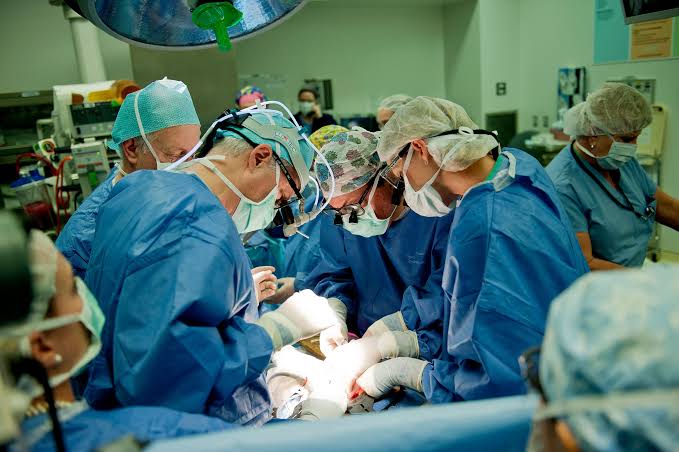 SKIMS Conducts Successful Rare Cardiac Surgery, Director lauds team for good work