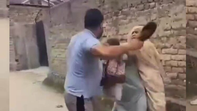 Srinagar police takes action against man for assaulting Parents