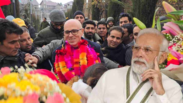 PM Modi extends wishes to Omar Abdullah