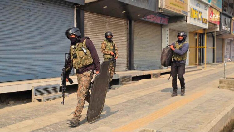 Khanyar Encounter: Two CRPF Jawan, 2 Policemen injured