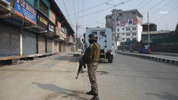 LeT Commander among three terrorists killed in two separate gunfights at Srinagar, Anantnag