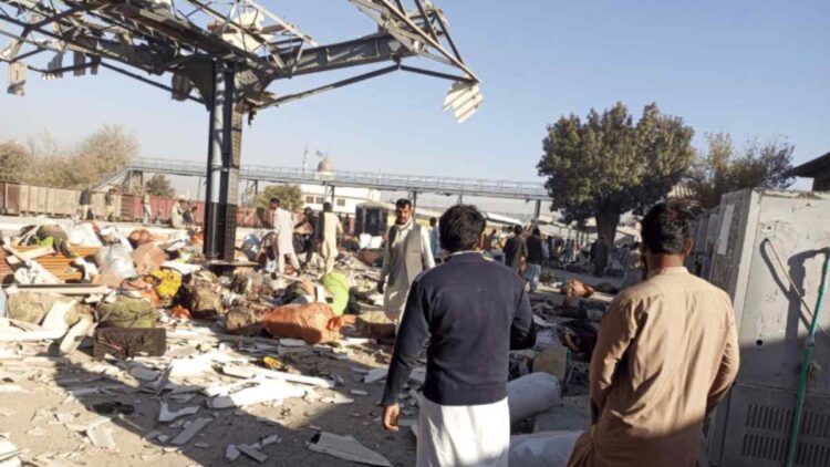 24 killed, at least 53 injured in blast at Quetta Railway Station in Pakistan 24 killed, at least 53 injured in blast at Quetta Railway Station in Pakistan