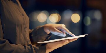 Australia Passes Landmark Law to Protect Children’s Mental Health with Social Media Ban Under 16