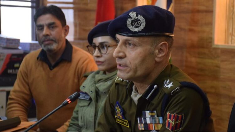 Cyber Police Kashmir Cracks Rs 21 Lakh Fraud Case: 3 Arrested, Rs 4 Lakh Recovered