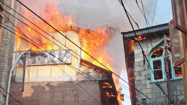 Mosque, Several Residential Structures Damaged in Srinagar Blaze