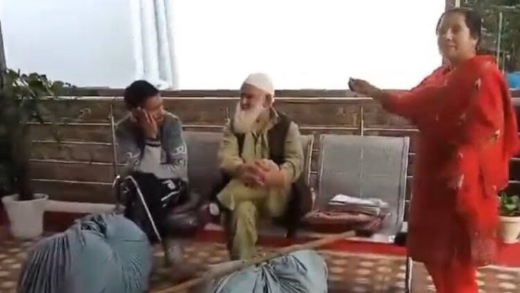 Panchayat Official Who ‘Bullied’ Kashmiri Shawl Sellers Suspended in Himachal