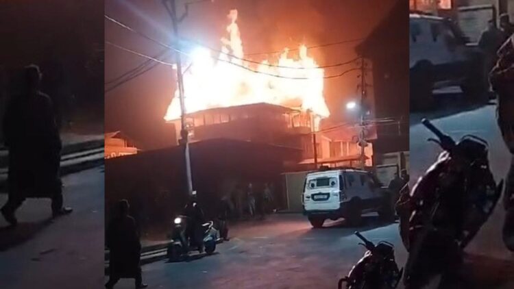 Fire Breaks Out in Lalbazar Srinagar